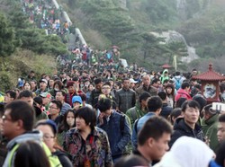 Begini Jadinya Kalau Semua Orang China Pergi Liburan