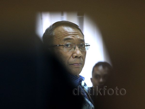 Eksepsi Jero Wacik Ditolak Hakim