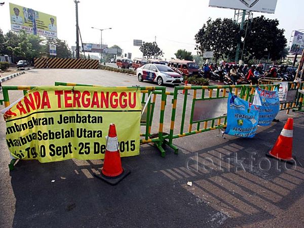 Sejumlah Ruas Jalan di Bekasi Ditutup