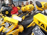 Ojek Online Masih Kuasai Trotoar