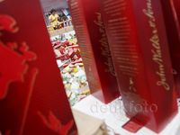 Ribuan Botol Miras dan Rokok Illegal Dimusnahkan