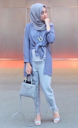 Foto: Simpel & Stylish dengan Modifikasi Outerwear ala Nabila Hatifa