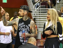 Pacaran dengan Rita Ora, Travis Barker dan Mantan Istri Masih Tinggal Seatap?