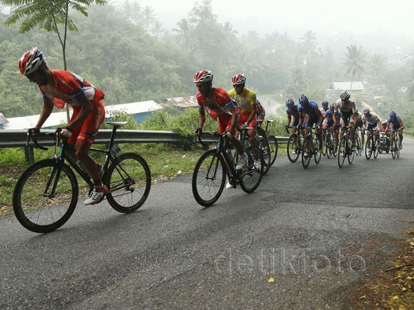 Etape 4 Dihadang Asap