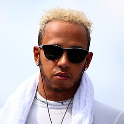 Hamilton Kembali Bidik Akhir Pekan Indah di Sochi