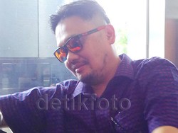 Ngaku Sudah Cerai, Farhat Bilang Cuma Nikah Siri dengan Regina