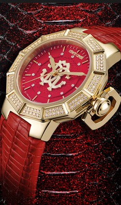 Pertamakalinya Roberto Cavalli Rilis Jam Tangan Berhiaskan Swarovski