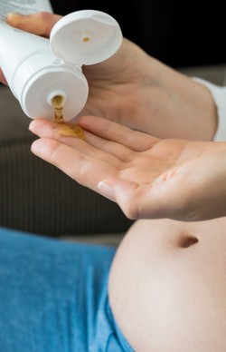 Sulit Dihilangkan, Begini Cara Mencegah Stretch Marks Bertambah Parah