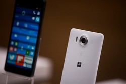 Begini Cara Menyulap Lumia 950 Jadi Komputer Windows 10