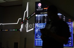 IHSG Naik ke 4.400, OJK: Jangan Terlena, Masih Ada Risiko Global