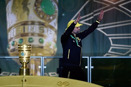 Kalau Klopp ke Liverpool, Fowler Mau Jadi Staf-nya