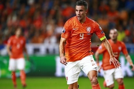 Van Persie Menjelang Caps ke-100