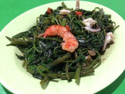 Kangkung Hingga Tauge Jadi Menu Pelengkap yang Segar