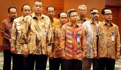 Gagal Kejar Target Rp 1.294 T, Dirjen Pajak Minta Maaf ke DPR