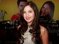 Bibir Merah Merona Jessica Mila