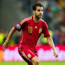 Fabregas Ditunggu Klub 100