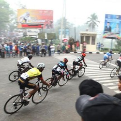Dadi Suryadi Rebut Orange Jersey