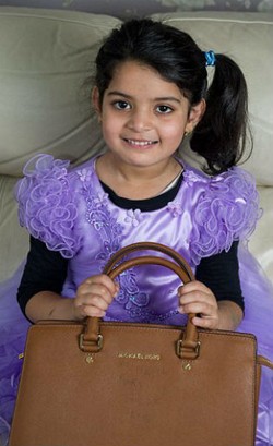 Tas Branded Miliknya Dicorat-coret Sang Anak, Ibu Ini Malah Terharu