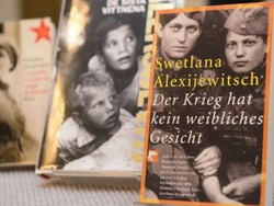 Peraih Nobel Sastra 2015 Pernah Tinggal di Pengasingan 10 Tahun