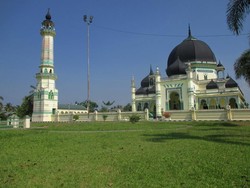 Wisata Religi di Masjid Peninggalan Kesultanan Langkat