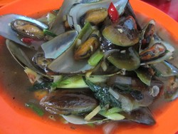 Ini 5 Saus Seafood Favorit Khas Warung Tenda