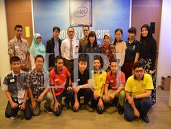 Keren! Masih Muda Sudah Jadi Ilmuwan Berprestasi