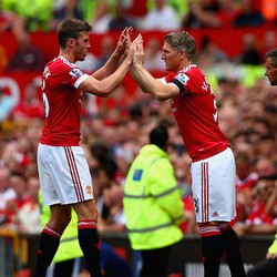Kabar Buruk buat MU: Schweinsteiger dan Carrick Cedera