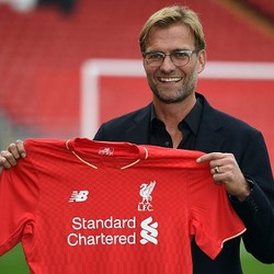 Klopp dan Sepakbola Tancap Gas untuk Liverpool
