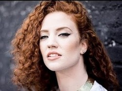 Jess Glynne Bangga Bisa Datang ke Indonesia