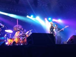 Penampilan Gemilang Krakatau Reunion Buka Economics Jazz 2015