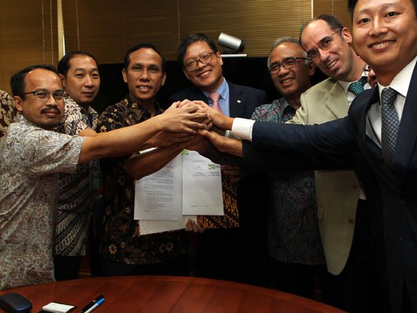 Penandatangan Kontrak Pembangunan PLTA Upper Cisokan