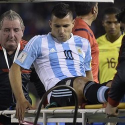 Cedera, Aguero Sebut Dirinya Akan Absen Sebulan