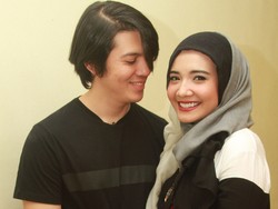 Liburan Irwansyah dan Zaskia Sungkar Asyik Banget