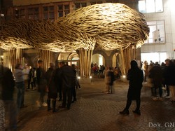 Instalasi 1500 Batang Bambu Joko Avianto Pukau Pengunjung Frankfurter Kunstverein