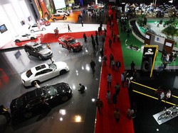 20 Mobil Terlaris Bulan September