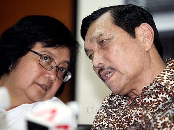 Menko Luhut Kumpulkan Menteri Bahas Kebakaran Hutan