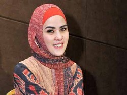 So Sweet! Angel Lelga Ditemani Pacar Selama di Rumah Sakit