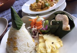 Petani: Nikmatnya Kare Kampung Bali yang Gurih Semerbak