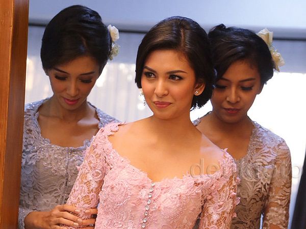 Ayunya Alisia Rininta Saat Lamaran
