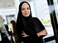 Dewi Sandra Sederhana tapi Cantik Banget!
