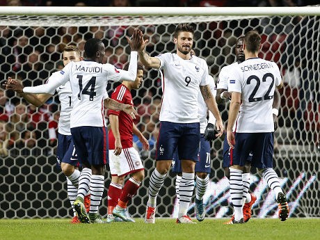 Prancis Kalahkan Denmark 2-1