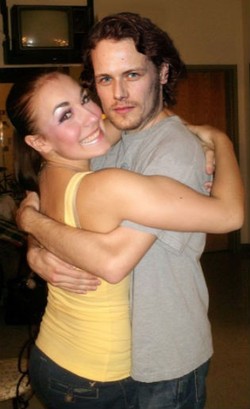 Asyiknya, Wanita Ini Dapat Untung karena Ganti Foto Mantan dengan Wajah Seleb