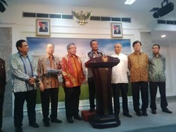 Datang ke Istana, Pengusaha Otomotif Curhat ke Jokowi