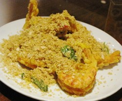 Gurih Manis Udang Goreng Bertabur Gandum untuk Makan Malam Ini
