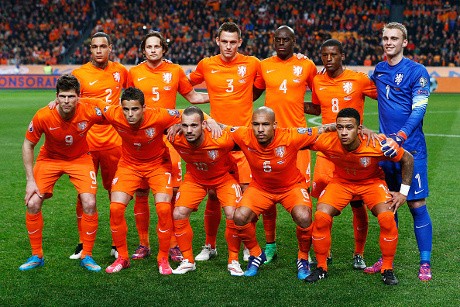 Singa Oranje di Ujung Tanduk
