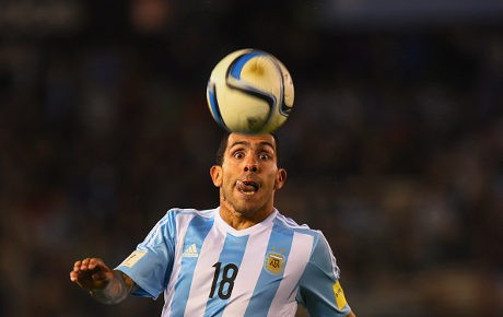 Tevez Ada Bukan untuk Menggantikan Messi