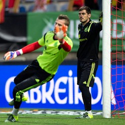 De Gea vs Casillas: Saatnya Suksesi Terjadi di La Furia Roja?