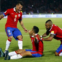 Chile Taklukkan Peru 4-3