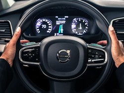 Volvo Siapkan SUV Anyar, Namanya XC40