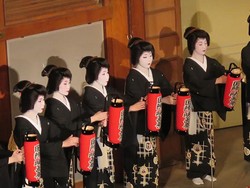 Pertunjukan Tari Maiko Tutup Pembukaan Kyoto Film and Art Festival 2015